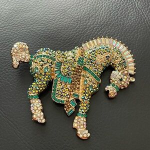 Vintage Vibrant Rhinestone Horse Brooch